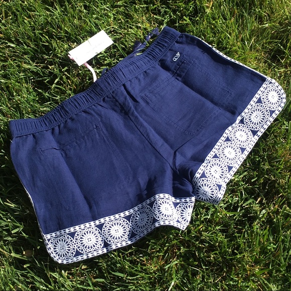 LAST ONE Vineyard Vines Embroidered Short sz M - Picture 3 of 4